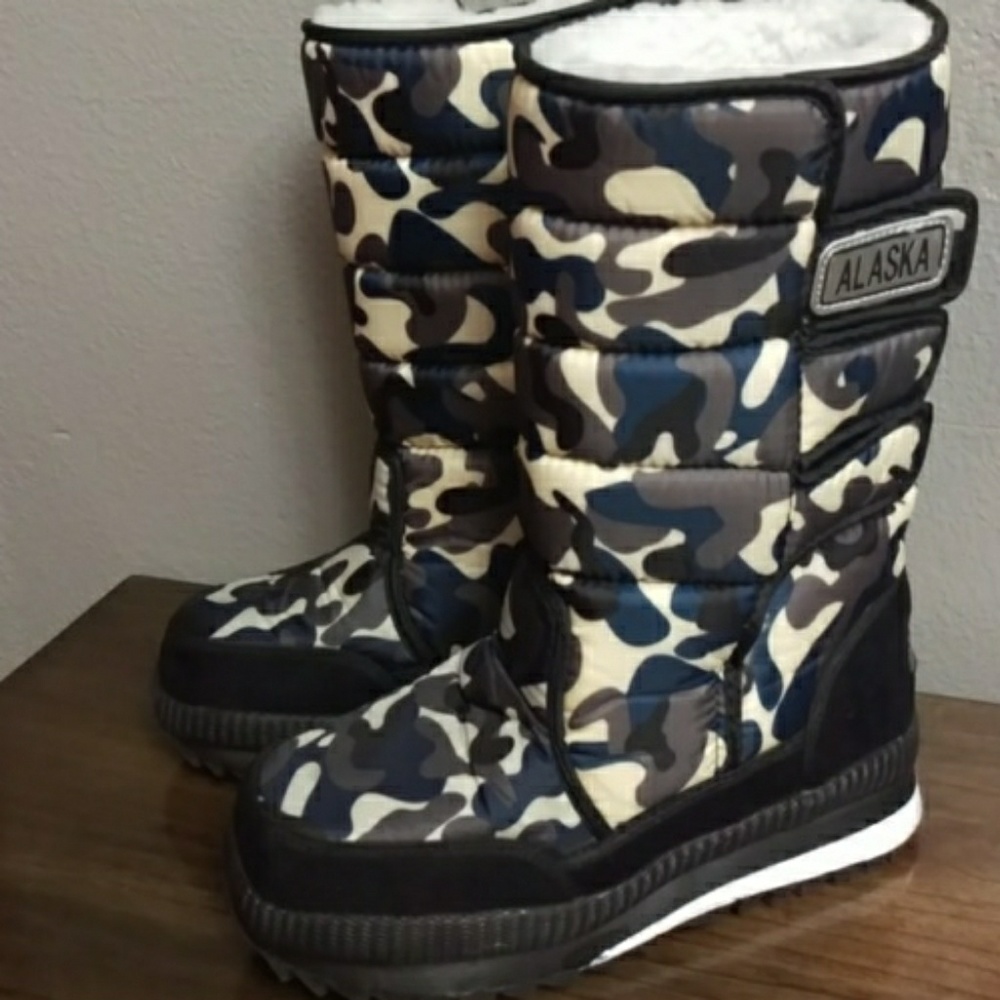 Alaska snow boots